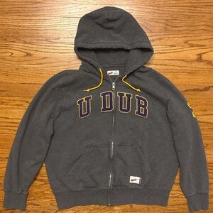 Grey 2000s University of Washington
"UDUB" Nike Zip-Up Hoodie